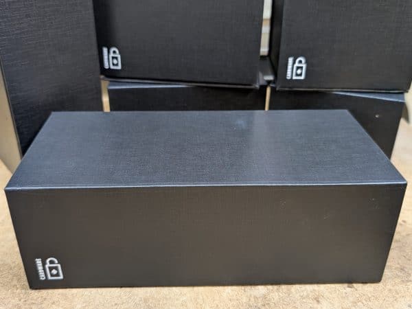 Cardware Playing Card Collector Storage Travel Box (10-12 Deck) V2 (Imperfect) - Image 2