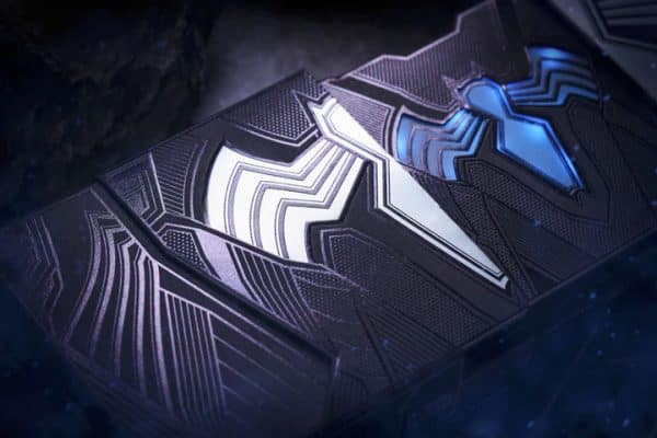 Spider-Man: Symbiote Gilded Playing Cards (PVC) by Card Mafia - Image 3