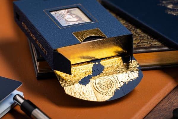 Passport Luxe (Gilded) Playing Cards and Puzzle by Sinecure - Image 2