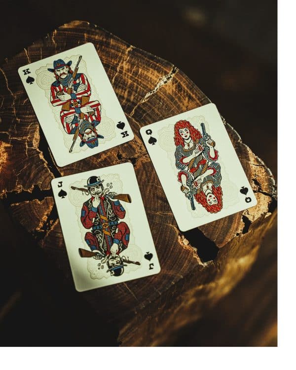 Gunslingers: Outlaw Gilded Edition Playing Cards by Joker and the Thief - Image 8