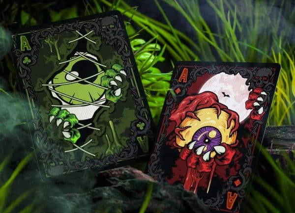 Creepy Party Playing Cards: Spooky-Green Gilded by Hòa Phan - Image 3